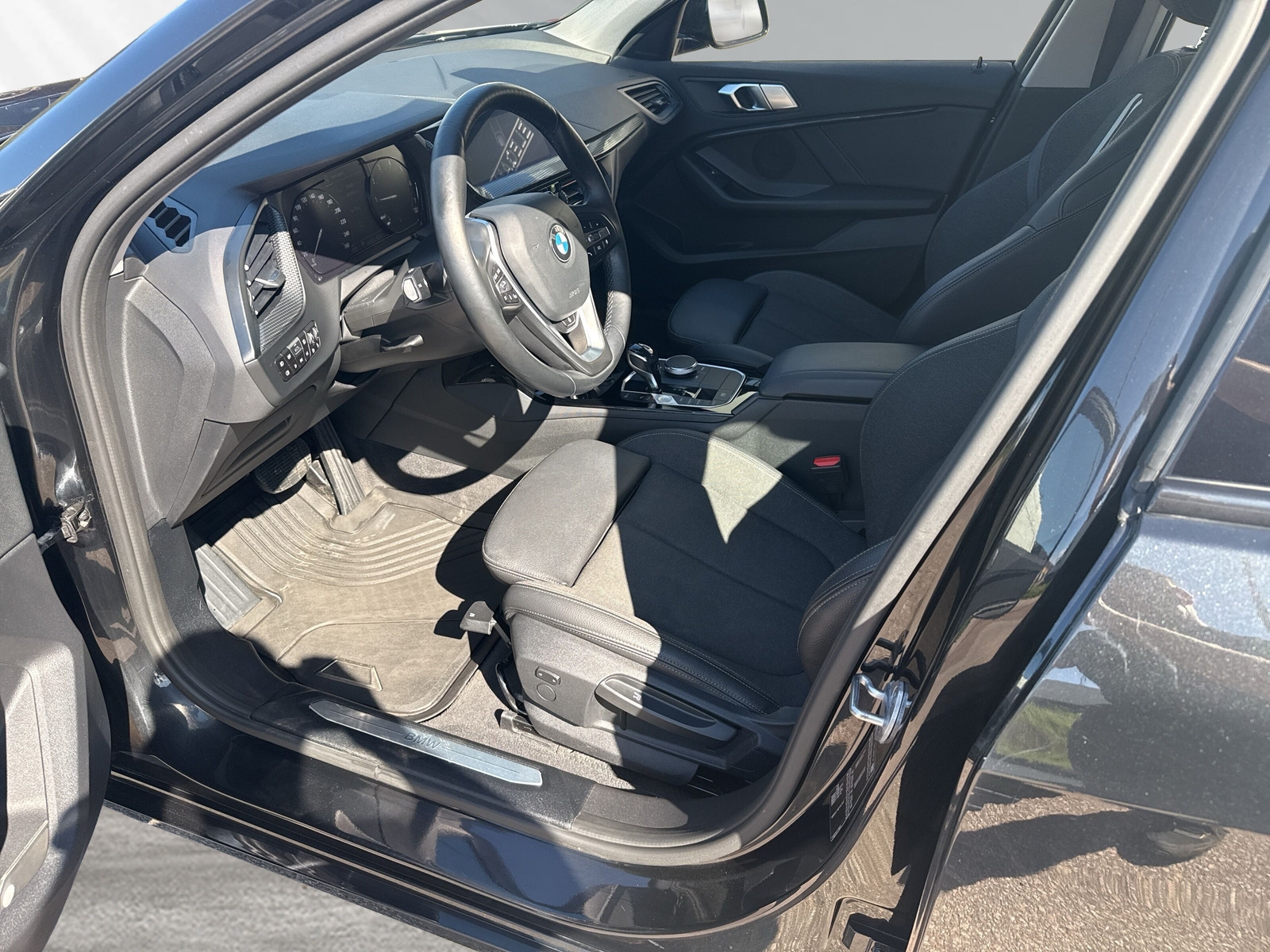 BMW 118 2020, kuva 6/51