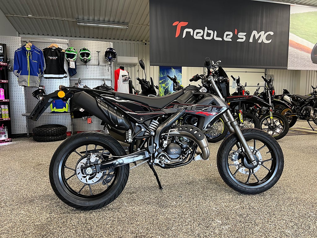 Rieju RIEJU MRT SM BLACK EDITION €5+ 