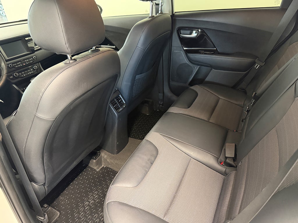 Kia Niro Hybrid DCT Advance Plus Euro 5 Navi SoV Hjul thumbnail