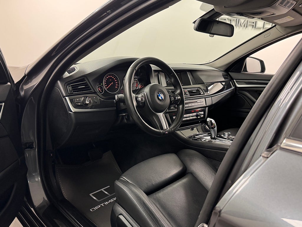 BMW 520 D xDrive Touring Läder Drag Rattvärme PDC Svensksåld bild 2