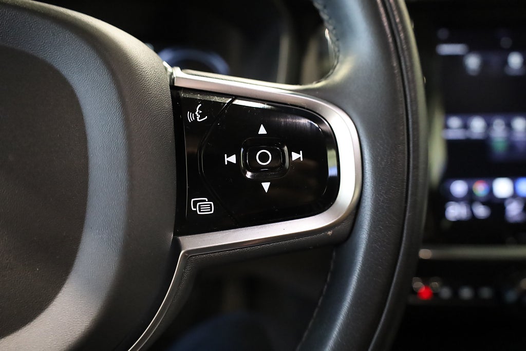 Volvo V60 T6 Twin Engine AWD AUT Momentum Navi VOC Leasbar 2020