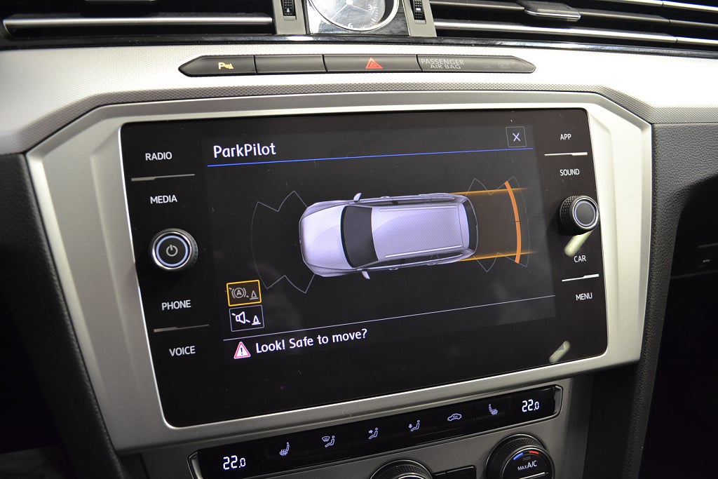 Volkswagen Passat Sportscombi 2.0 TDI 150hk Parkeringsvärmare P-Sensorer 2018