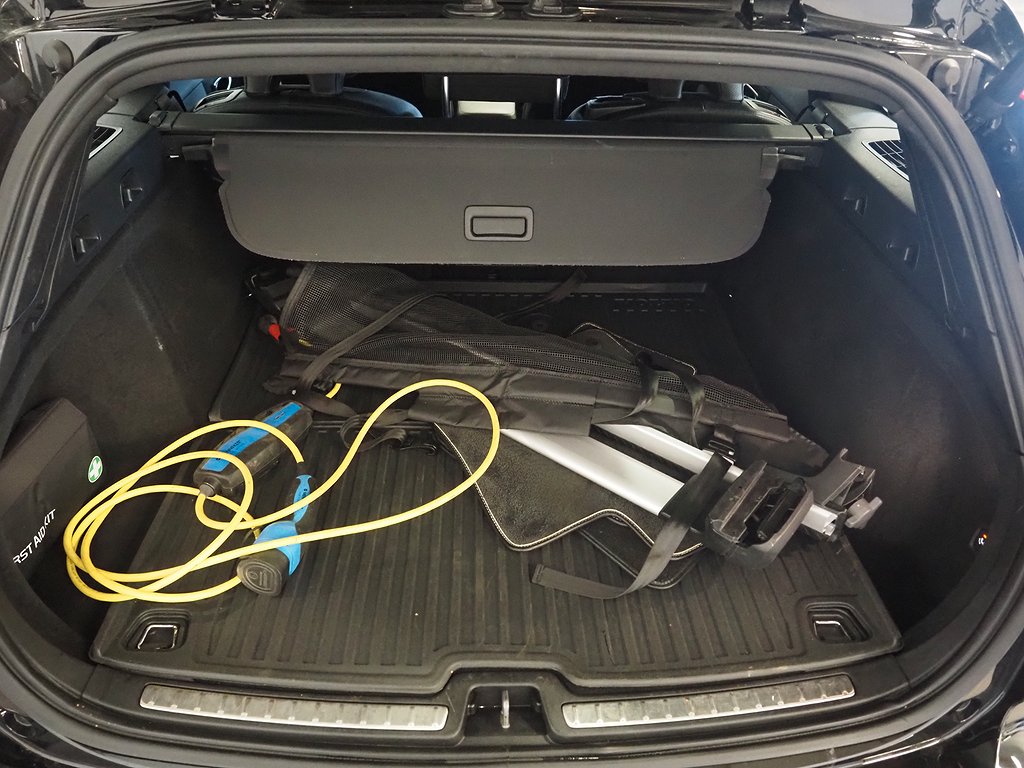 Volvo V60 T8 AWD 392hk Geartronic R-Design | Drag | Skinn | 2020