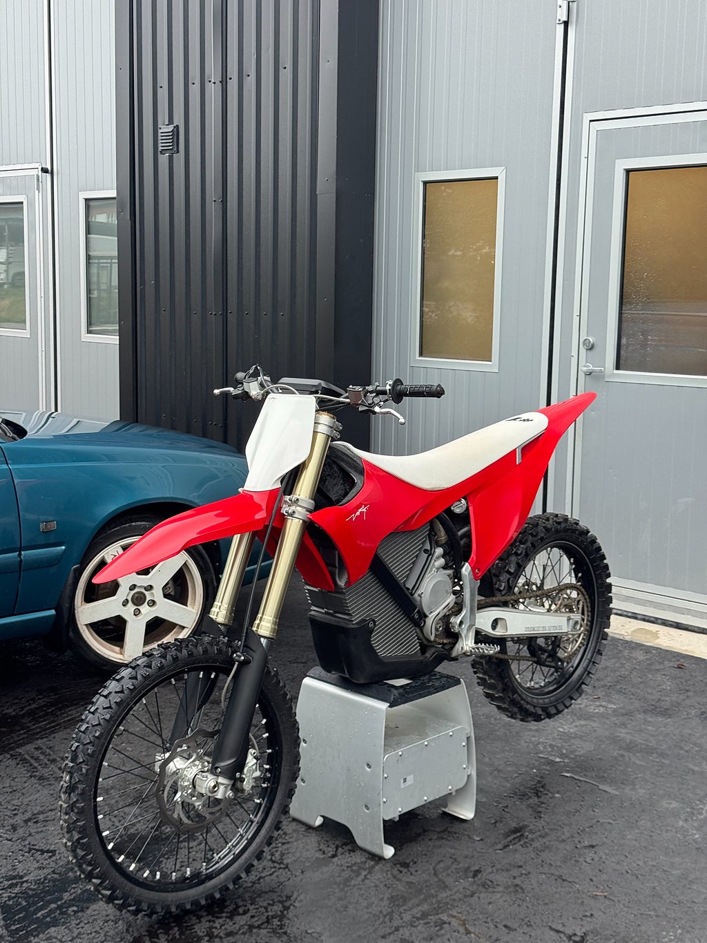 Stark STARK VARG 80HK Säljuppdrag Köp ONLINE