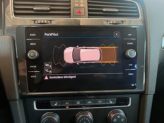 Volkswagen Golf 1.0 TSI S&V-hjul/Carplay/AdaptivF/M&K-värm