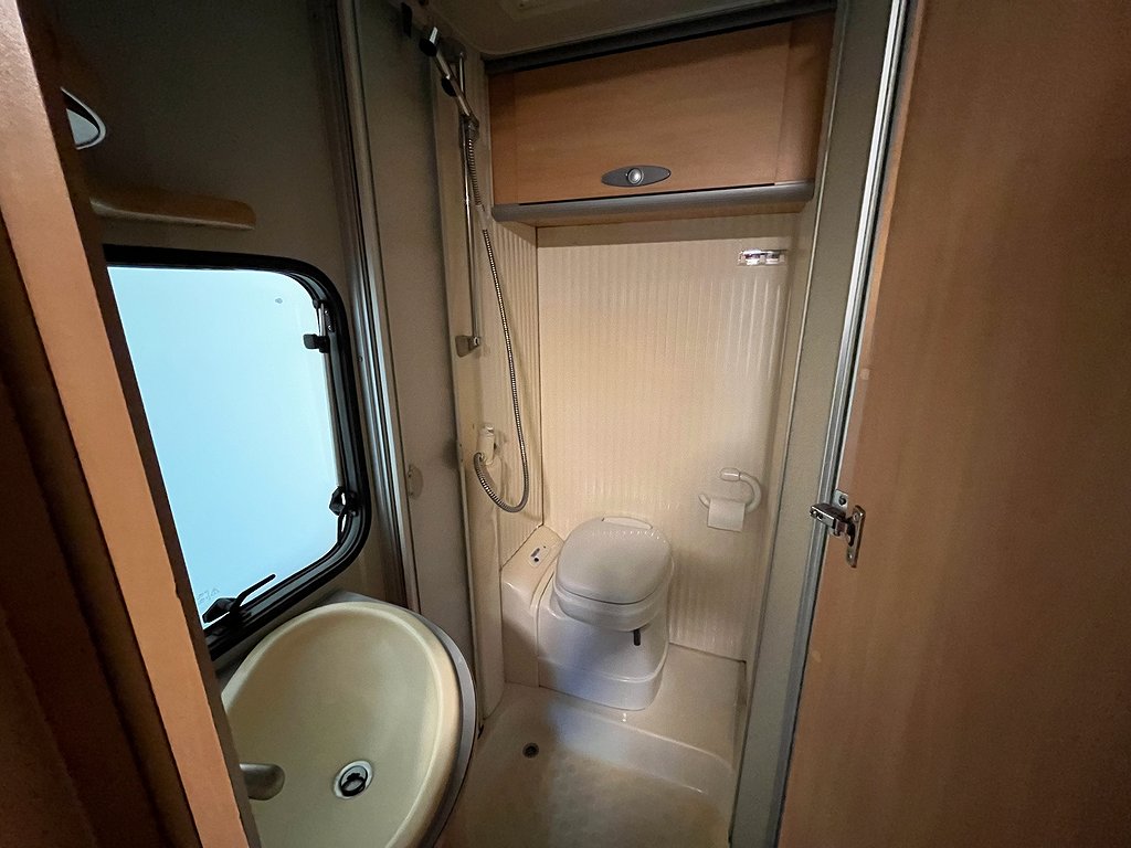 Dethleffs Advantage T-5841  / MaxxFan / Solcell / B-körkort - Dethleffs