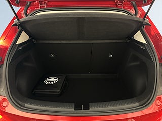 MG 4 EV Urban 42.8 kWh Backkamera Värmepump Rattvärme Trådlös Carplay