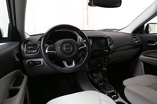 SUV Jeep Compass 13 av 27