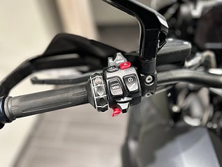 BMW R1250GS / 3,45% ränta/Triple Black / 3 väskor / Endast 1258 mil!