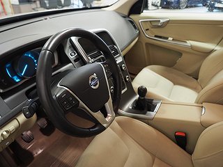 SUV Volvo XC60 14 av 19