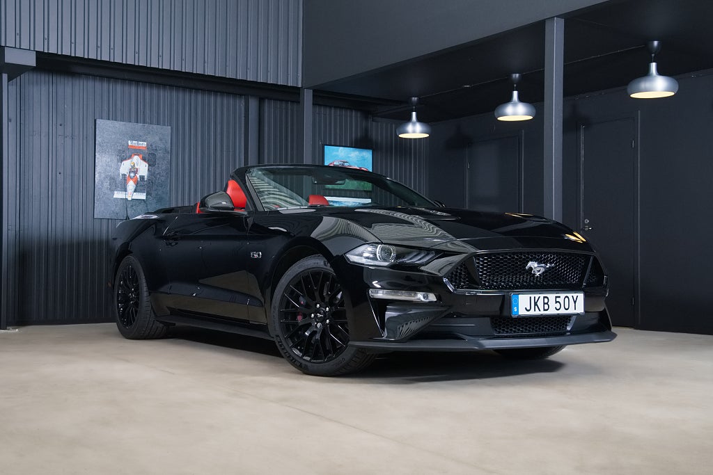 Ford Mustang GT V8 Cab Facelift / Svensksåld / 2495mil