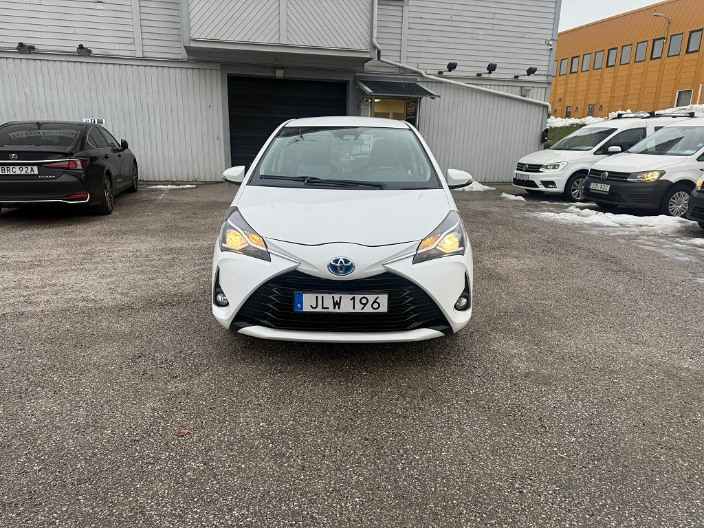 Toyota Yaris HYBRID E-CVT ACTIVE EU6 AUT B-KAMERA NYSERV V-HJUL