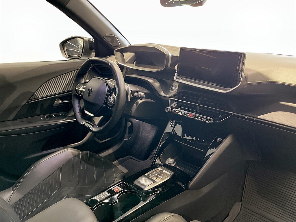 Bild på Peugeot 2008 GT 1.2 PT 130hk Aut - B-KAMERA,CARPLAY,NAVI