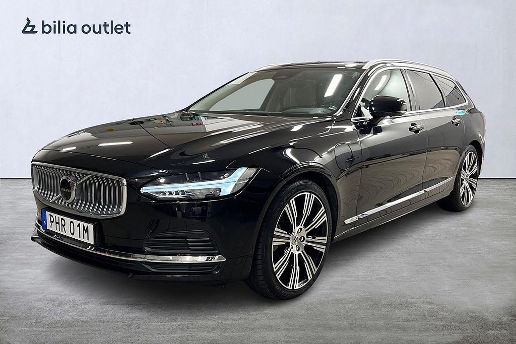 Volvo V90 Recharge T6 AWD Core Edition Drag 360° H/K Luft MOMS