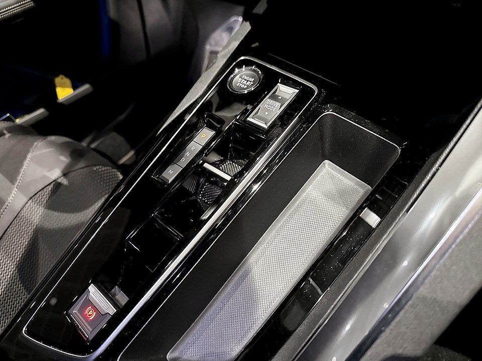 Bild på Peugeot 5008 GT 1.2 PT 130hk Aut - 7-SITS,B-KAMERA,NAV