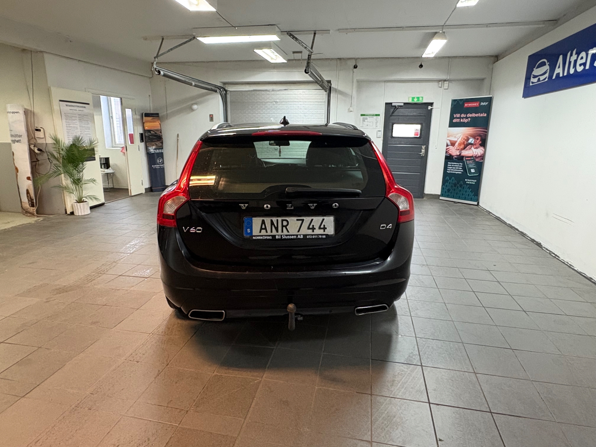 Volvo V60 D4 Momentum 181Hk 2015, bild 3/55