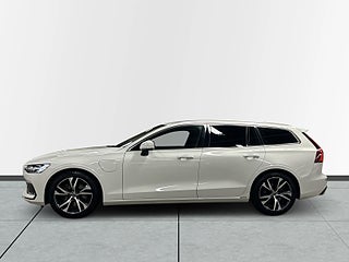 Volvo V60 Recharge T6 AWD Nyservad/Kamera/P-värm/S&V-Däck