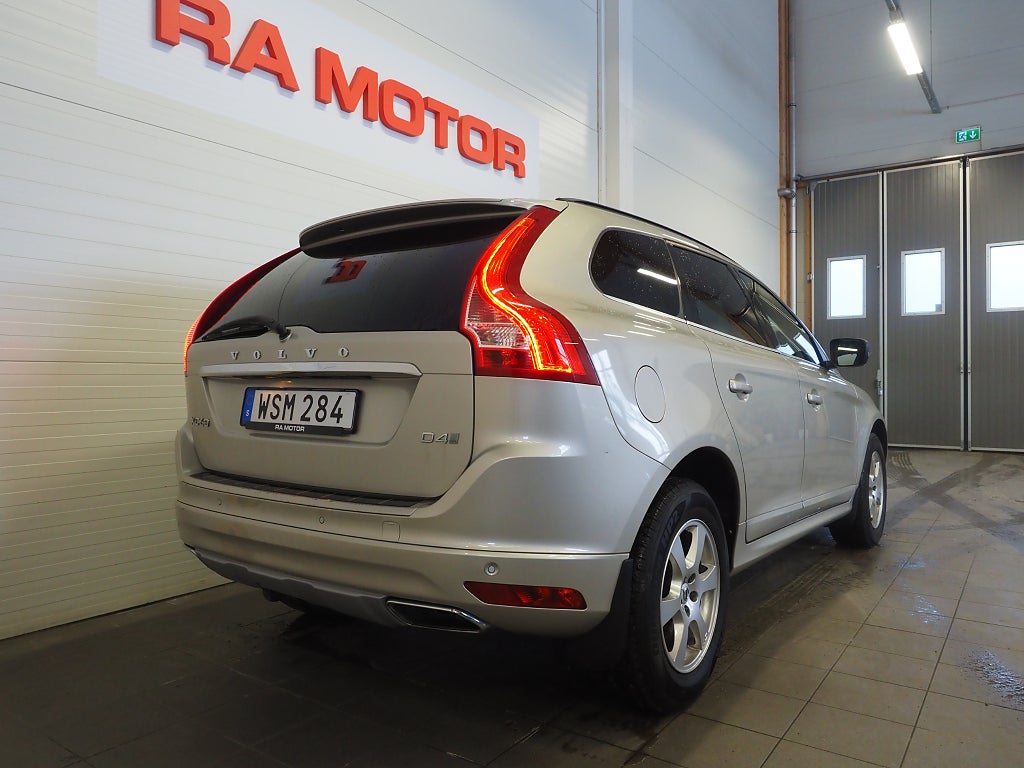 Volvo XC60 D4 Geartronic 190hk Classic Momentum Navi D-Värm M-Värm 2017