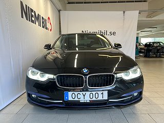 BMW 330 i xDrive Sport line/MoK/Rattvärme/Psens/Navi/S&V