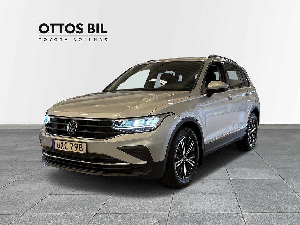 Volkswagen Tiguan AUT /Dragkrok,Ledljusramp,S-V-Hjul,Bensinvärmare fjärr,mm