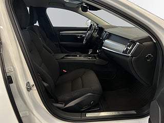 Volvo V90 D3 Geartronic Momentum S&V-hjul/Nav/VOC/Drag/Kamrem bytt