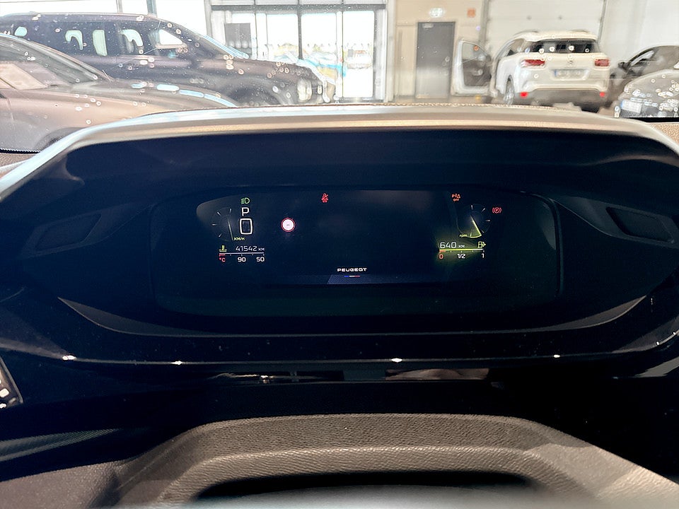 Bild på Peugeot 408 GT 1.2 PT 130hk Aut B-KAMERA CARPLAY