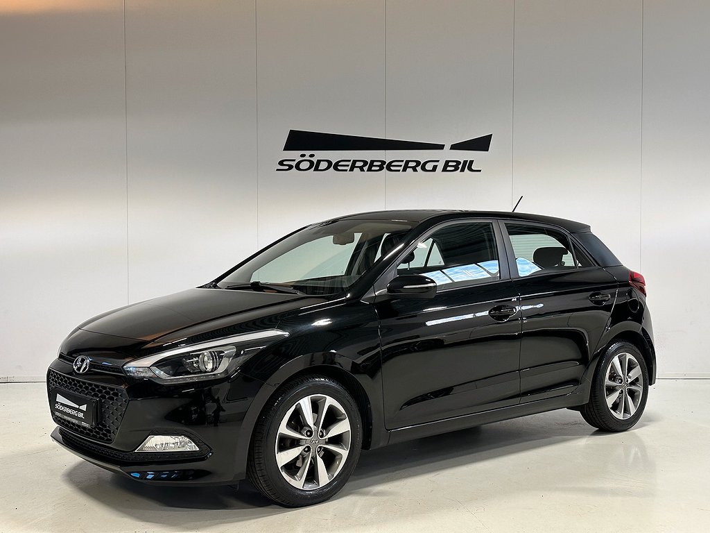 Hyundai i20 1.4 6vxl Premium Laneassit Rattvärme Ny servad