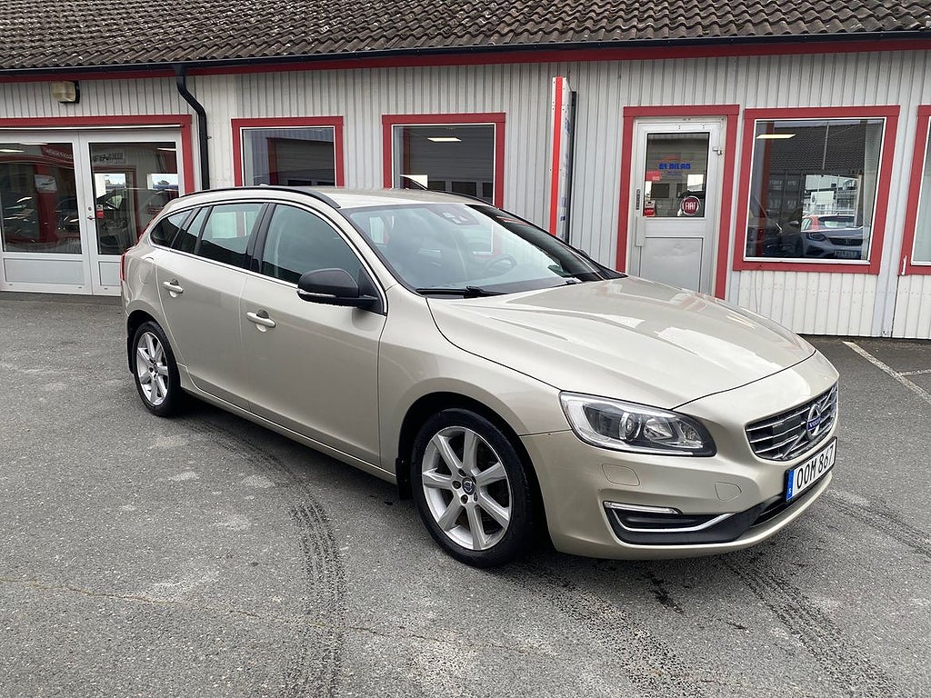Volvo V60 D3 Momentum, backkamera, rattvärme