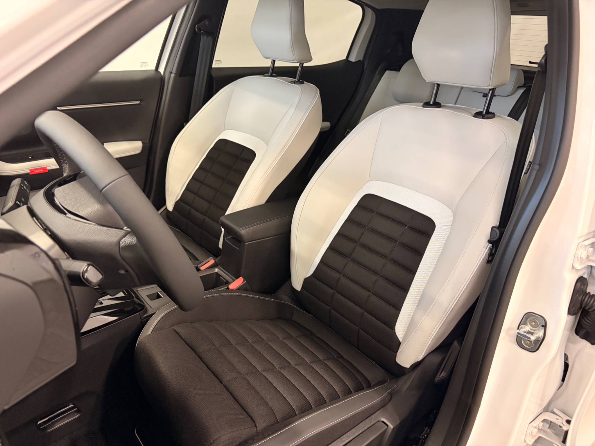 Citroen E-C3 Aircross Max Long Range 2026, bild 7/10