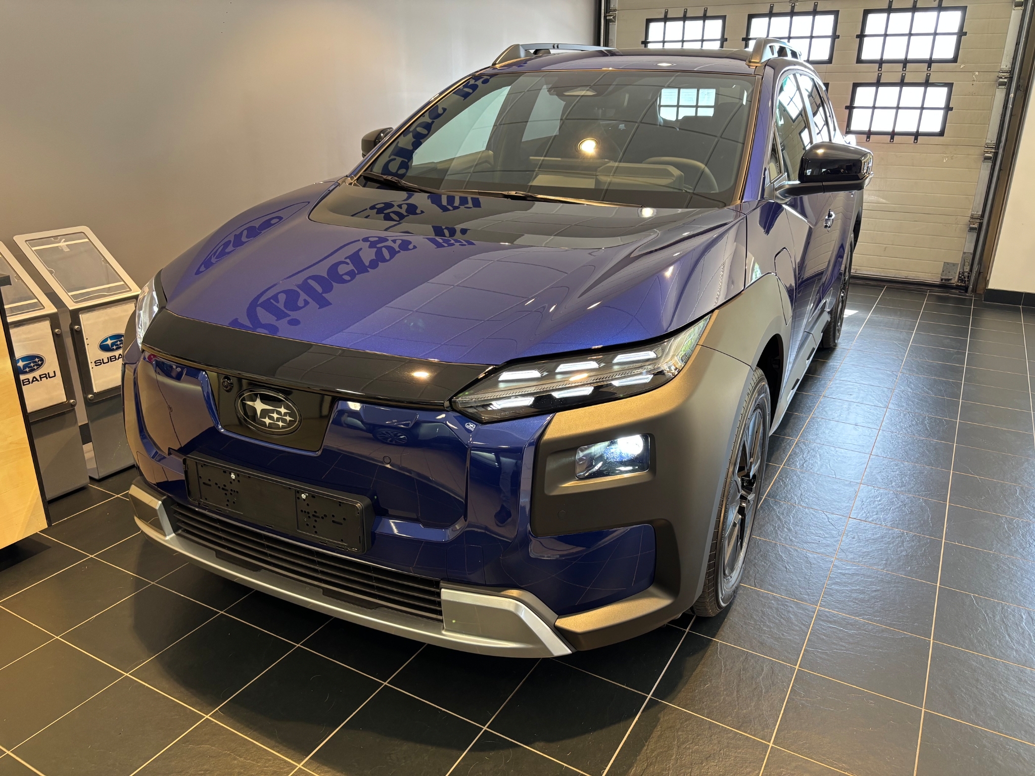 Subaru E-Outback 74.7 kWh AWD LIMITED 2026, bild 2/38