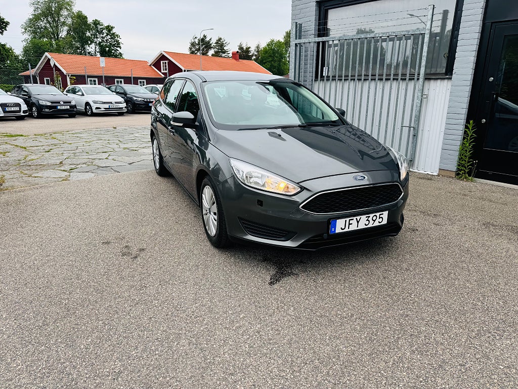 Ford Focus 1.5 TDCI 95HK KOMBI TREND / VÄRMARE 