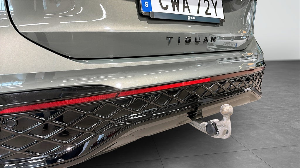 Volkswagen Tiguan NF R-LINE 2.0 TDI 4MOTION /Drag/Värmare