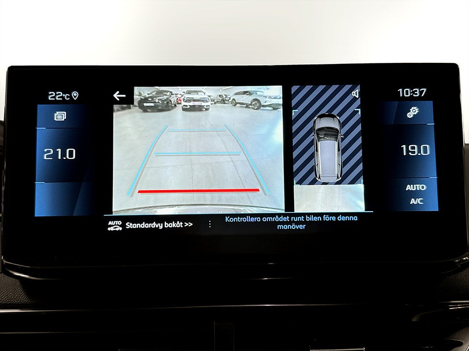 Bild på Peugeot 5008 GT 1.2 PT 130hk Aut 7-SITS B-KAMERA CARPLAY