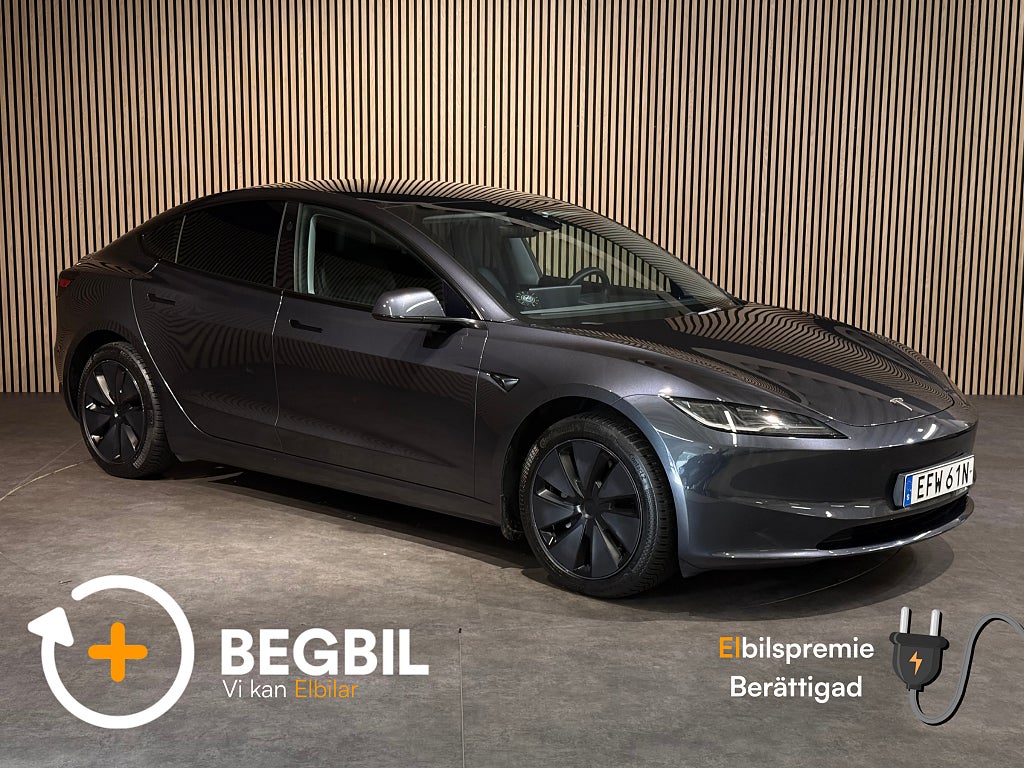 Tesla Model 3 Standard Range Highland I Dragkrok I Panorama I Läder 