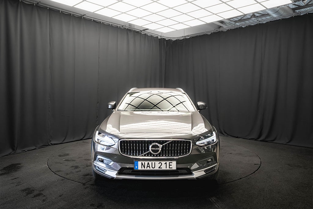 Volvo V90 Cross Country B4 AWD Advanced DRAG D-VÄRM KAMERA ADAPTIV-FAR
