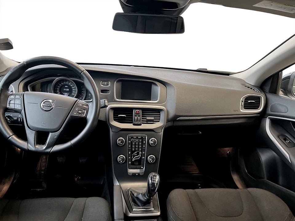 Bild på Volvo V40 Cross Country Business T3 152hk BACKSENSORER BLUETOOTH