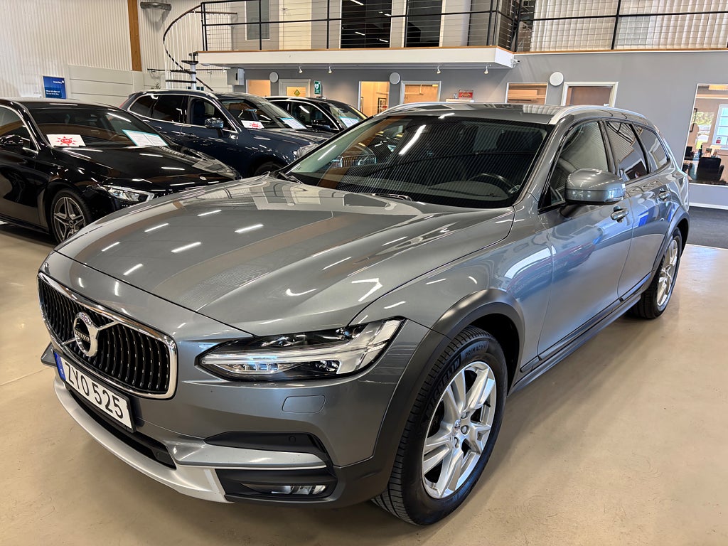 Volvo V90 Cross Country D4 AWD Geartronic Inscription Pro Skinn Drag 2,99% 