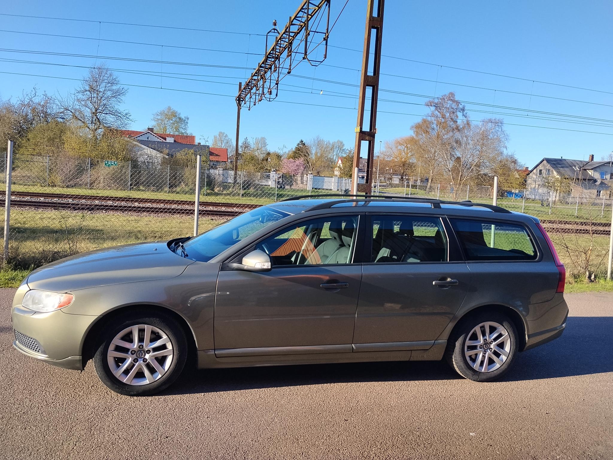 Volvo V70 1.6D DRIVe Fullservad 2011, bild 2/39