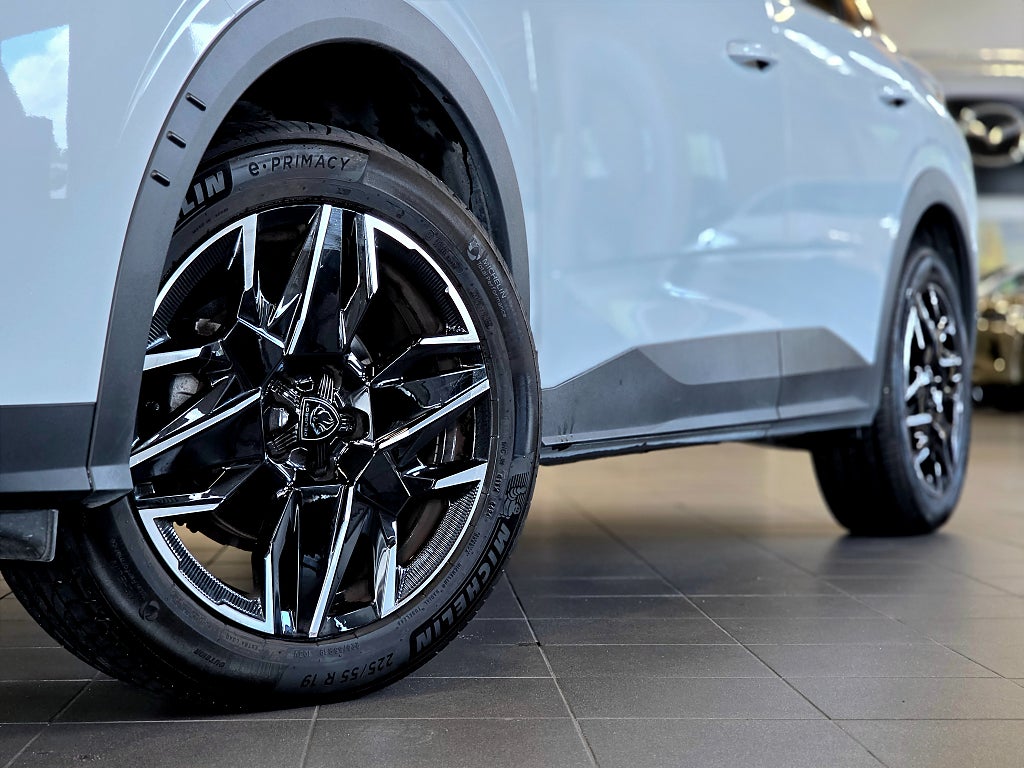 Peugeot 3008 HYBRID 136 e-DSC GT / Navi / Backkamera / Rattvärme /