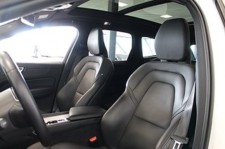 SUV Volvo XC60 14 av 26