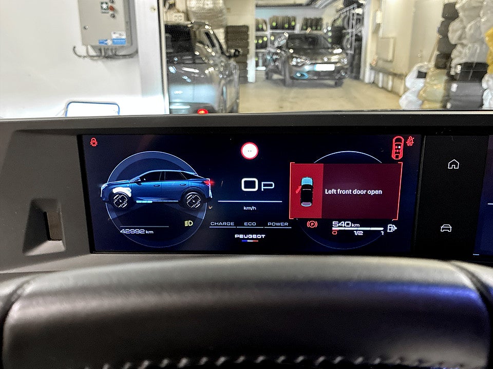 Bild på Peugeot 3008 Allure Hybrid 145hk Aut B-KAMERA CARPLAY