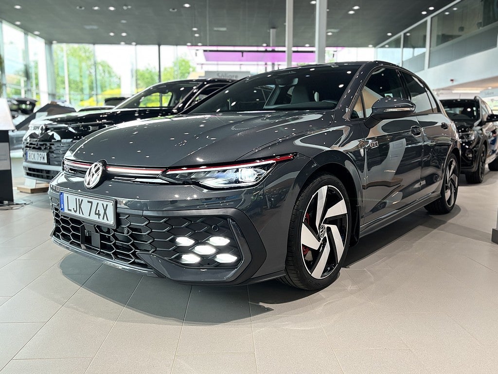 Volkswagen Golf Nya GTI 265 hk DSG OMG LEV  *3 595kr/mån*