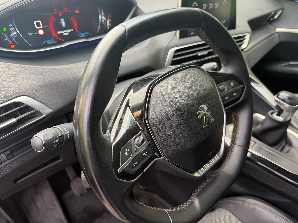 Peugeot 3008 1.2 PureTech 130 Allure Euro 6 / 12 MÅNADERS GARANTI