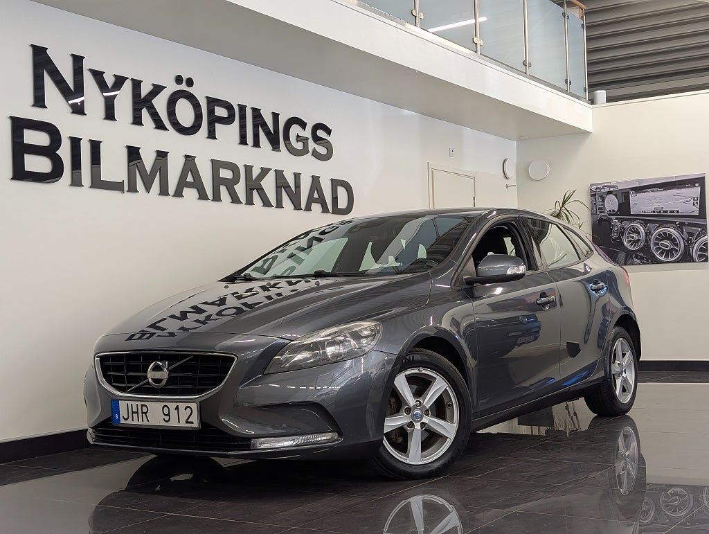 Volvo V40 D2 Your Kinetic | Dragkrok | Värmare