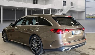 Kombi Mercedes-Benz E 2 av 12