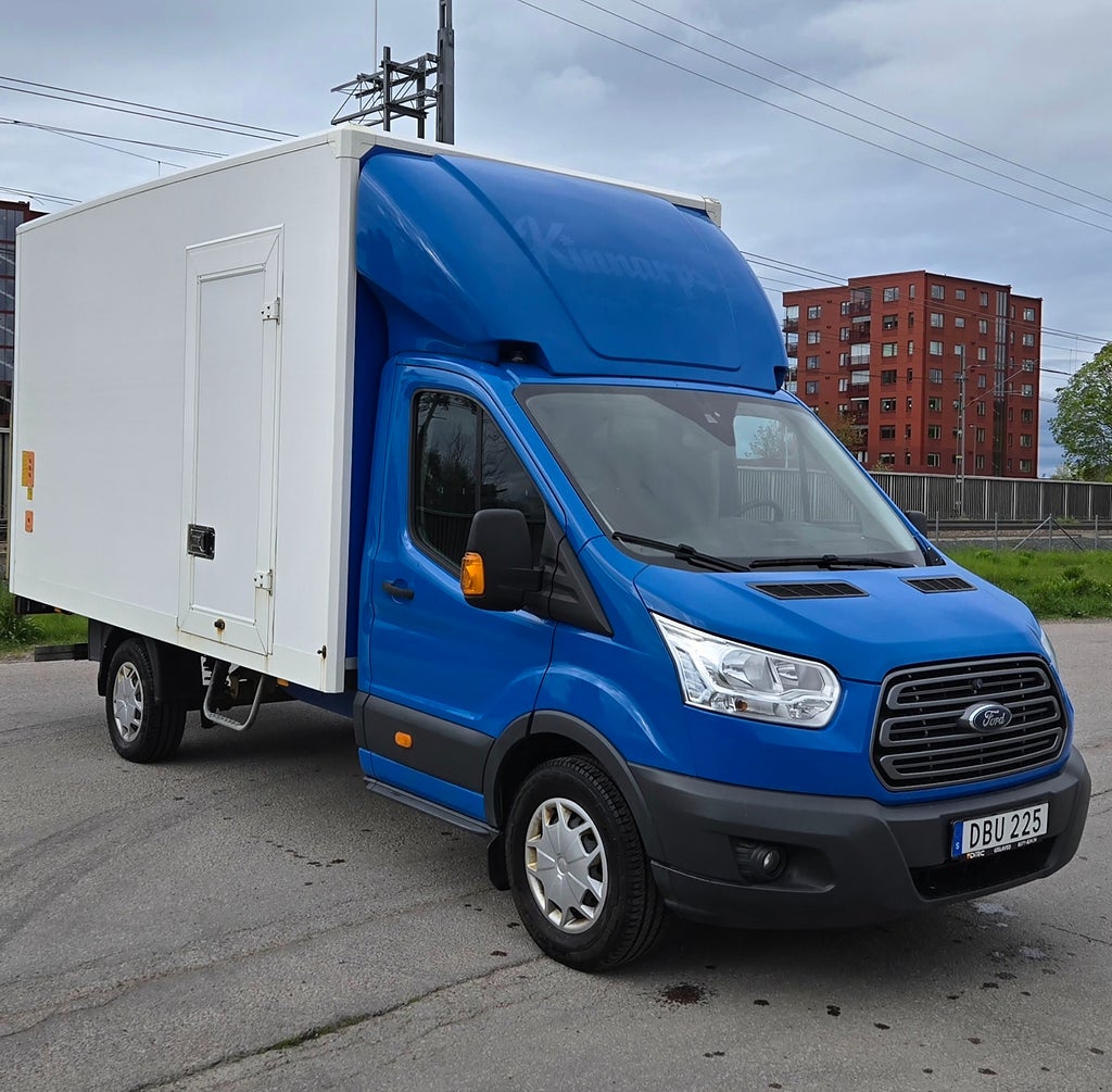 Ford transit 350 2.2TDCi Volymskåp Bakgavellyft, Nyservad