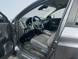 Honda HR-V 1.5 i-VTEC CVT Kamera/Motor-Värmare/Extraljus/S&V-Däck – bild 7
