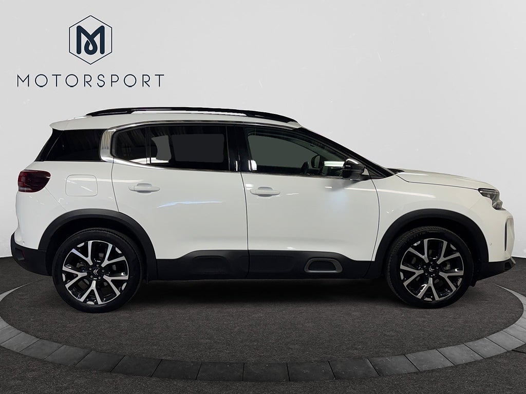 Citroën C5 Aircross 1.2 PT 131hk Aut Pano Navi Kamera Dragkrok Ny kamrem bild 8