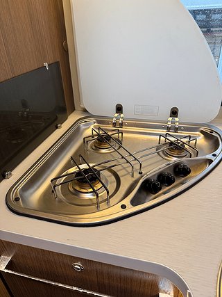 Husbil-halvintegrerad Roller Team Noble ART T7000 Elegance 8 av 20