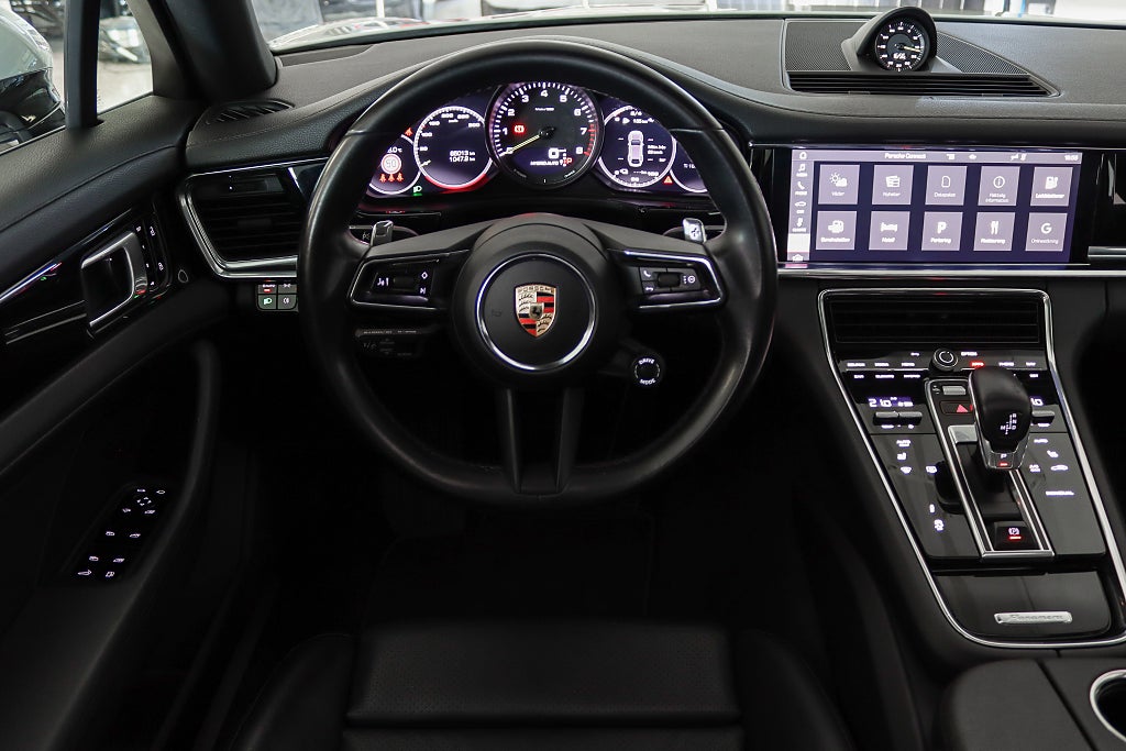 Porsche Panamera 4 E-Hybrid Sport Turismo Facelift PASM Pano Bose